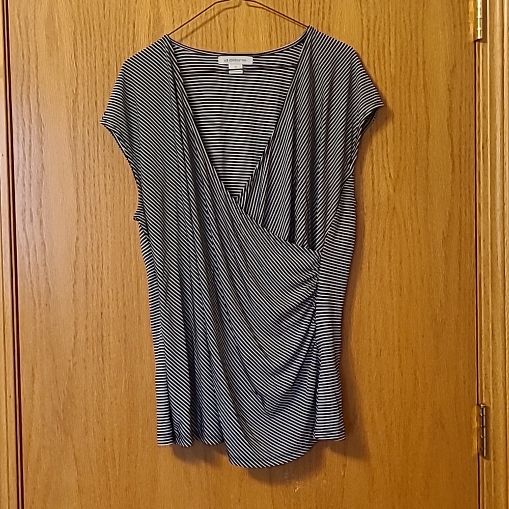 Liz Claiborne Blaxk and White Stripe Top Size XL